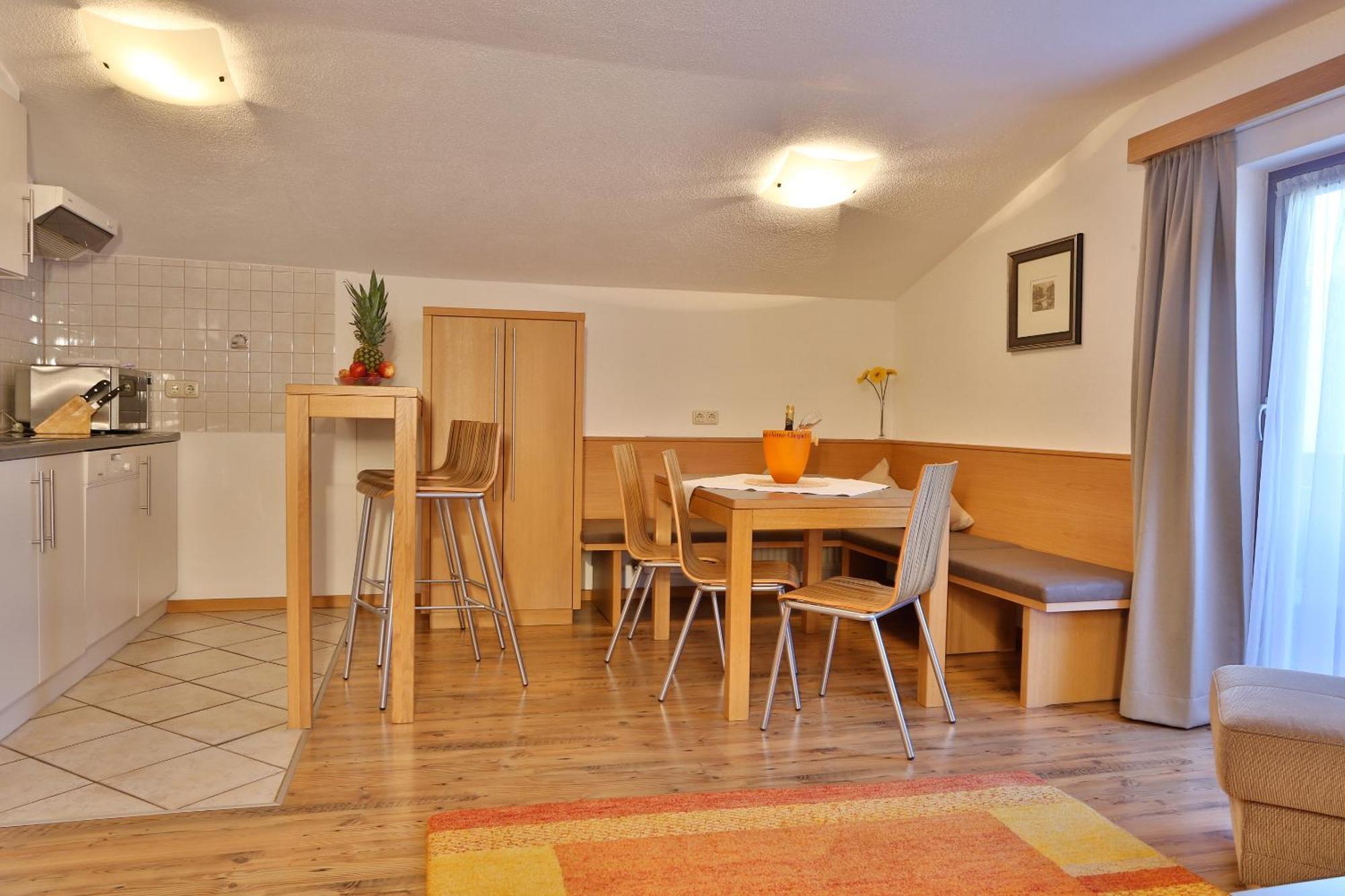 Apartmenthaus Joerg Serfaus Room photo