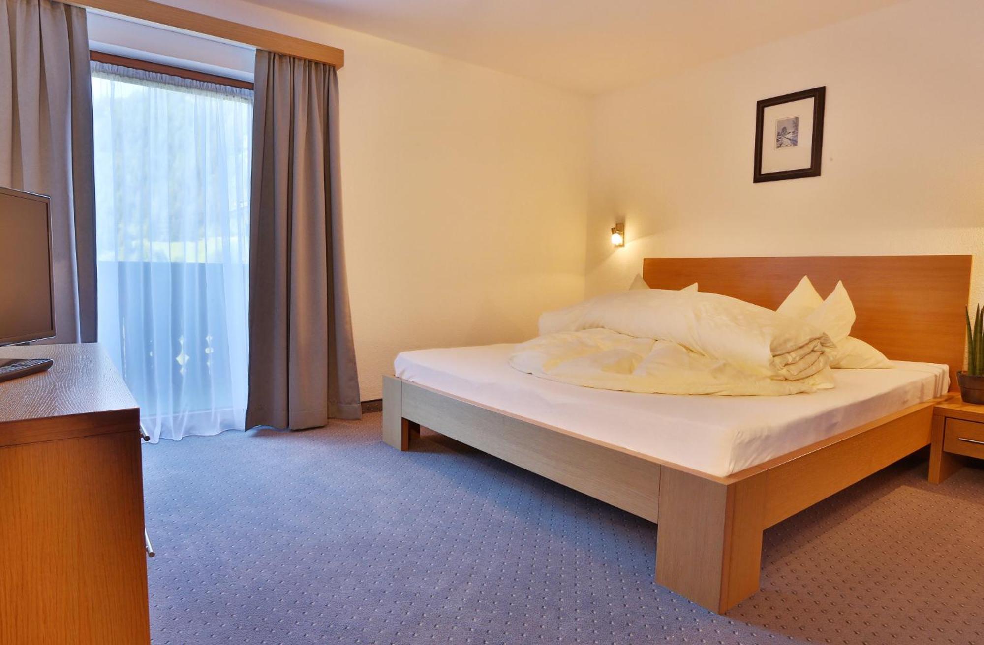 Apartmenthaus Joerg Serfaus Room photo